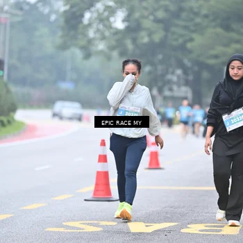 Runner Photo 7038128