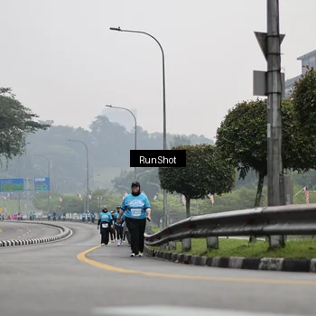 Runner Photo 7038134