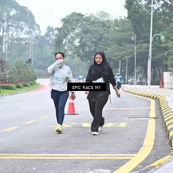 Runner Photo 7038141