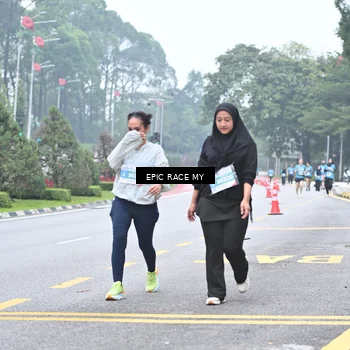 Runner Photo 7038143