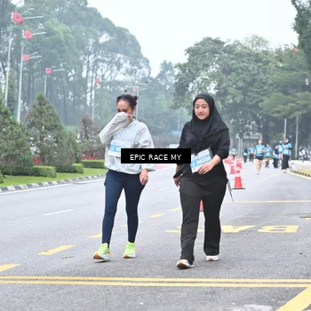 Runner Photo 7038147