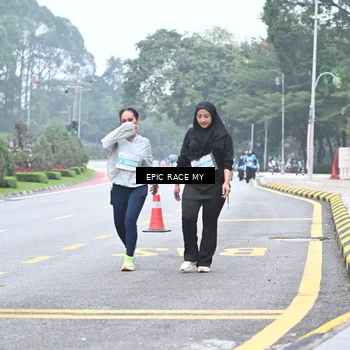 Runner Photo 7038148
