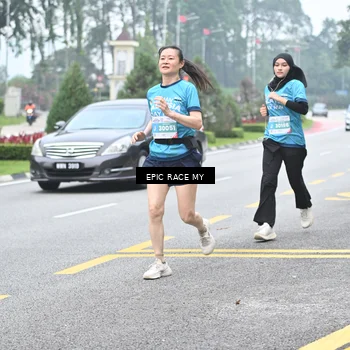 Runner Photo 7038156