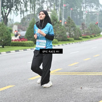 Runner Photo 7038158