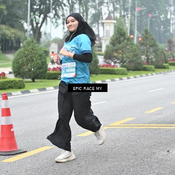 Runner Photo 7038160