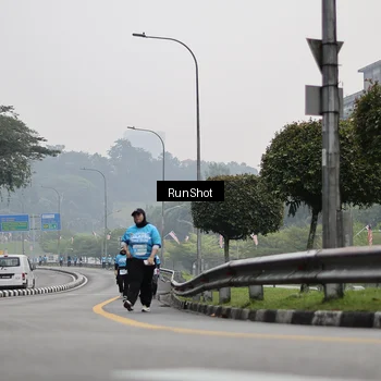Runner Photo 7038164