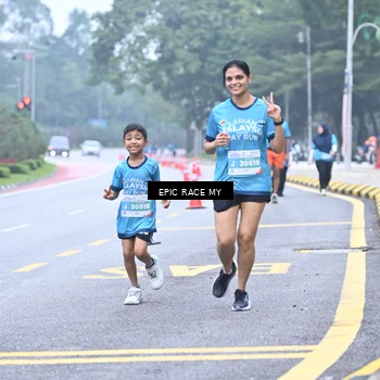 Runner Photo 7038174