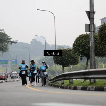 Runner Photo 7038185