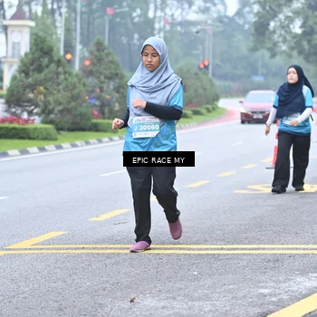 Runner Photo 7038192