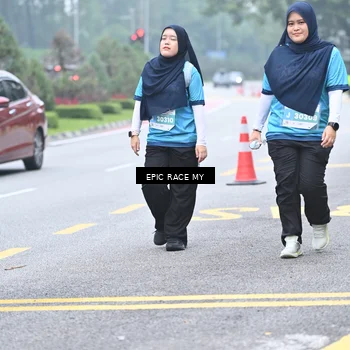 Runner Photo 7038196