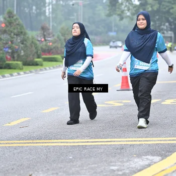 Runner Photo 7038198