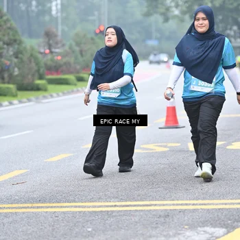 Runner Photo 7038199