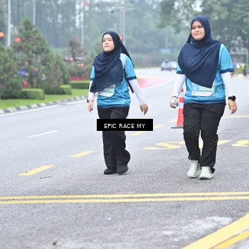 Runner Photo 7038203