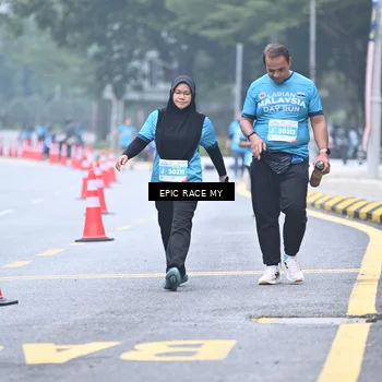 Runner Photo 7038217