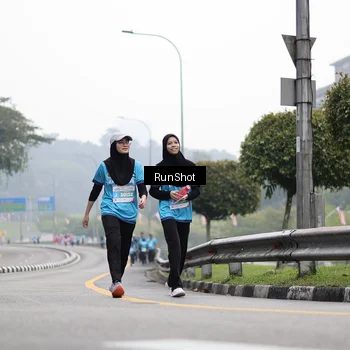 Runner Photo 7038223