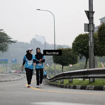 Runner Photo 7038224