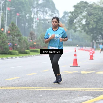 Runner Photo 7038240