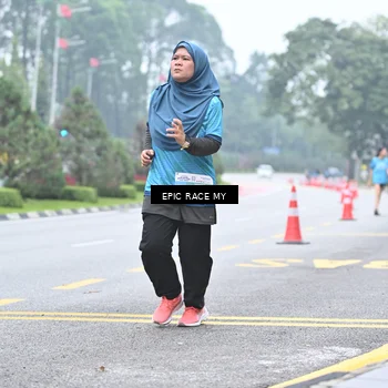 Runner Photo 7038263