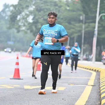 Runner Photo 7038281