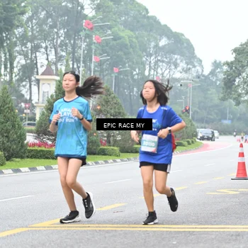 Runner Photo 7038284