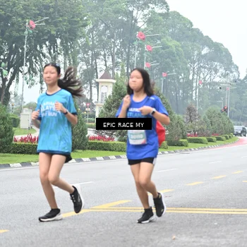 Runner Photo 7038286