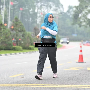 Runner Photo 7038288