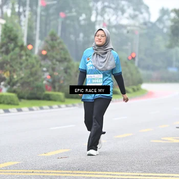 Runner Photo 7038307