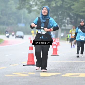 Runner Photo 7038313