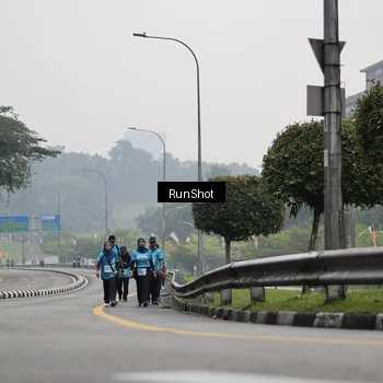 Runner Photo 7038315