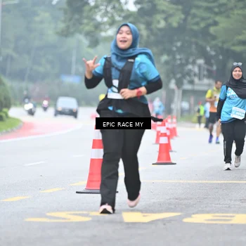 Runner Photo 7038318