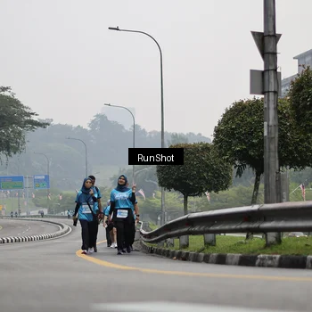 Runner Photo 7038326