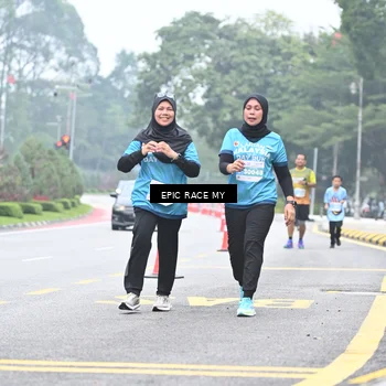 Runner Photo 7038334