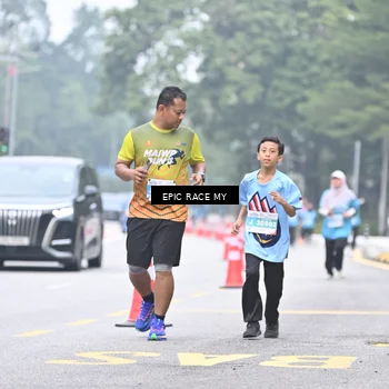 Runner Photo 7038348