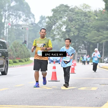 Runner Photo 7038349
