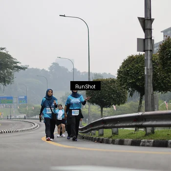 Runner Photo 7038355