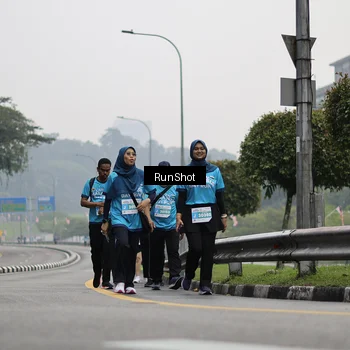 Runner Photo 7038356