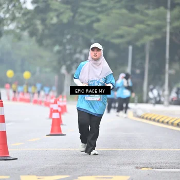 Runner Photo 7038359