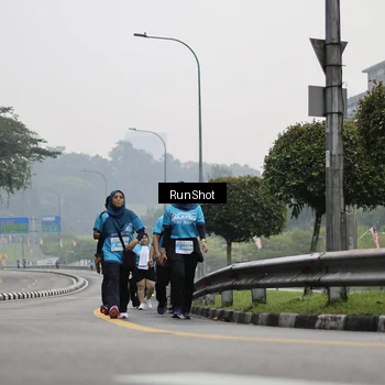 Runner Photo 7038362