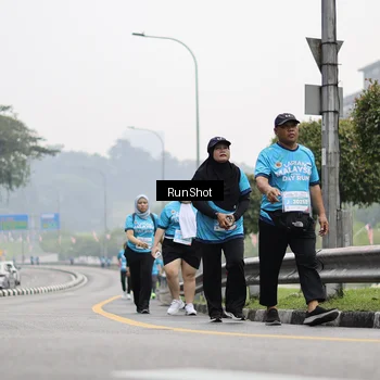 Runner Photo 7038374