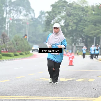 Runner Photo 7038377
