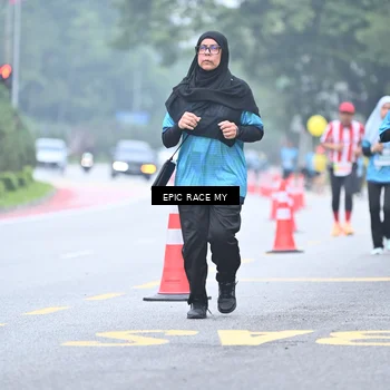 Runner Photo 7038380