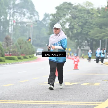 Runner Photo 7038382