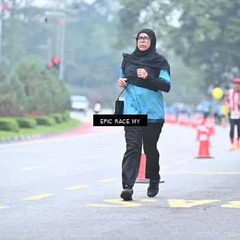 Runner Photo 7038384