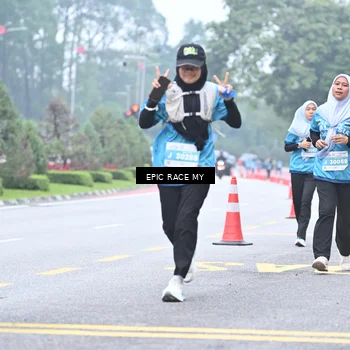 Runner Photo 7038397