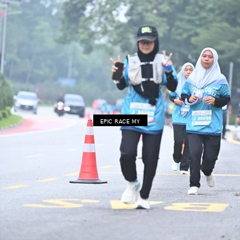 Runner Photo 7038398