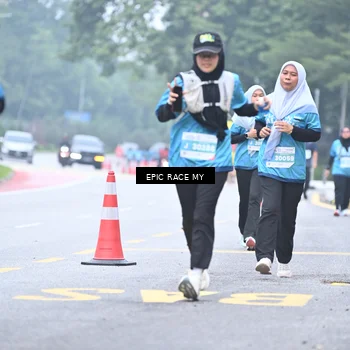 Runner Photo 7038402