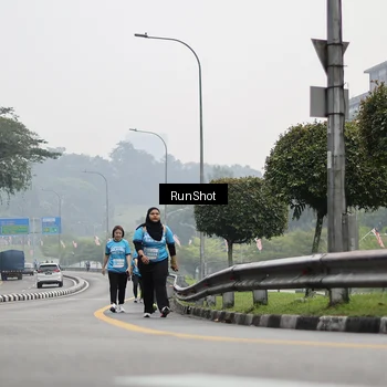 Runner Photo 7038403