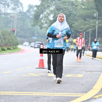 Runner Photo 7038405
