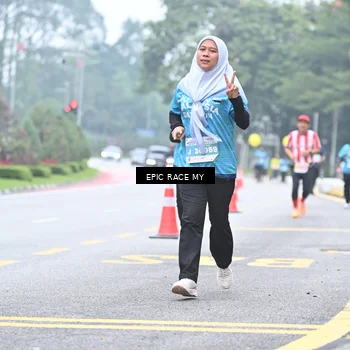 Runner Photo 7038407