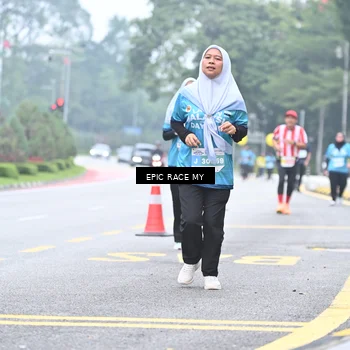Runner Photo 7038409